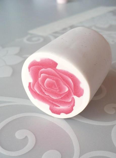 Millefiori cane: La Rosa - Millefiori cane: the Rose Millefiori cane: La Rosa - Millefiori cane: the Rose