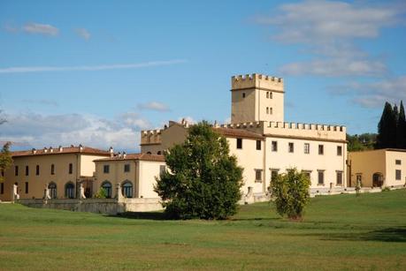 Ieri e oggi: una villa fiorentina ''Castello di Torregalli'' - Firenze