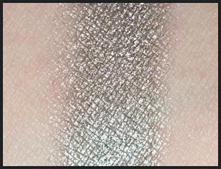 Ombretto grigio cremoso di Cliomakeup Ombretto grigio cremoso di Cliomakeup