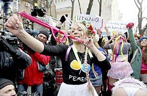 femministe-ucraine-contro-berlusconi