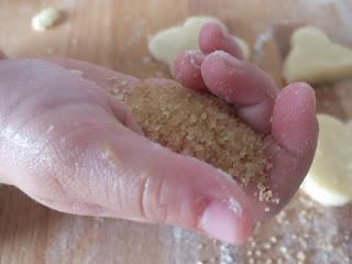 Nuove lezioni da una grande piccola pasticcera... Nuove lezioni da una grande piccola pasticcera...