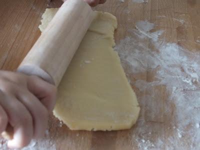 Nuove lezioni da una grande piccola pasticcera... Nuove lezioni da una grande piccola pasticcera...