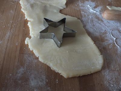 Nuove lezioni da una grande piccola pasticcera... Nuove lezioni da una grande piccola pasticcera...