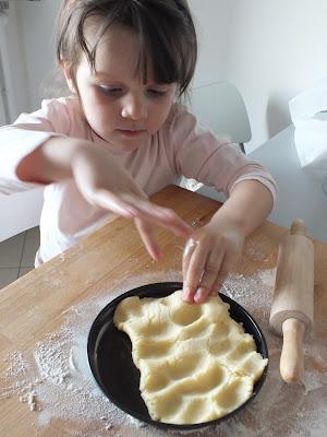 Nuove lezioni da una grande piccola pasticcera... Nuove lezioni da una grande piccola pasticcera...