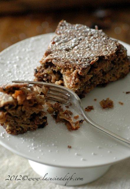 Ci vuole una fetta di torta di tagliatelle alla veronese per i moscerini che si ubriacano con l'Amarone?