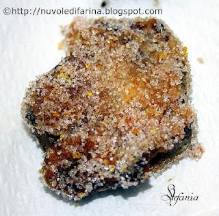 Coppa di melanzane, cioccolato e zenzero candito con streusel di mandorle e amaretti per il MYCS Menù Coppa di melanzane, cioccolato e zenzero candito con streusel di mandorle e amaretti per il MYCS Menù