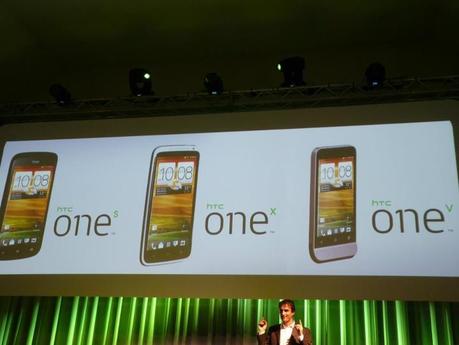 538444 393226484023684 120870567925945 1555571 890748239 n @HTCItalia: Presentazione HTC One S, HTC One X, HTC One V