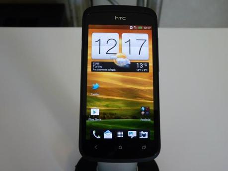 530003 393226670690332 120870567925945 1555572 1400876844 n @HTCItalia: Presentazione HTC One S, HTC One X, HTC One V