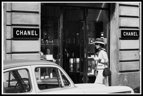 Fashion Stories: Chanel 2.55.