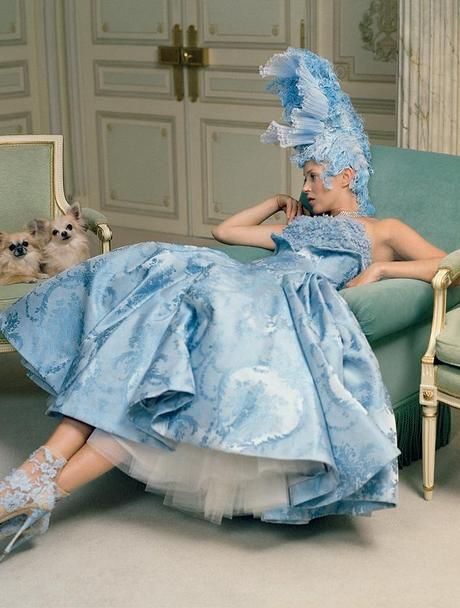 MAGAZINE | Il Ritz di Parigi, Kate Moss e l'haute couture sono protagonisti del numero di Aprile di Vogue US