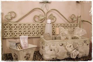 shabby chic style: per accessori di bellezza e di gioielli