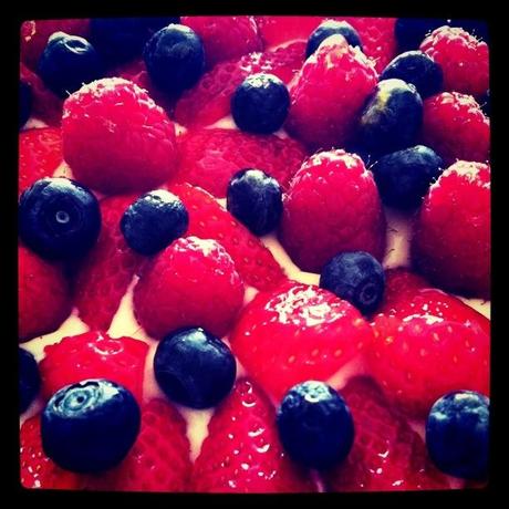 Torta di frutta per festeggiare #foodandthecity #strawberry #birthday