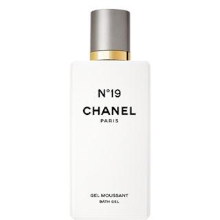 Discover the universe of Chanel N°19 Discover the universe of Chanel N°19