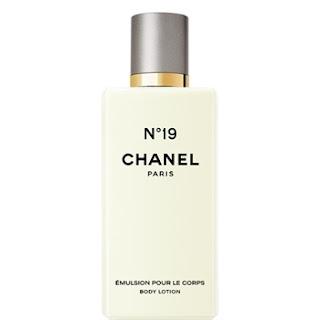 Discover the universe of Chanel N°19 Discover the universe of Chanel N°19