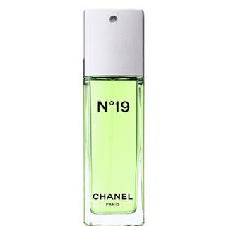 Discover the universe of Chanel N°19 Discover the universe of Chanel N°19