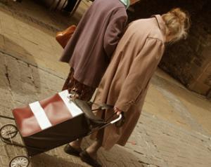 Livorno: arrestati rapinatori donne anziane
