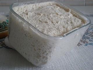 Finalmente è arrivata...Vi presento la pasta Madre!! Finalmente è arrivata...Vi presento la pasta Madre!!
