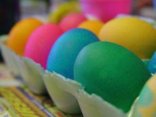 Pasqua Gay, Uova di Cioccolato e Niente Coming Out