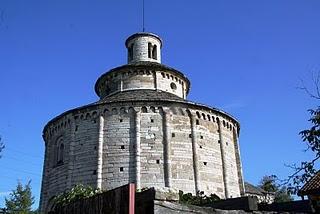 La chiesa rotonda di San Tomè