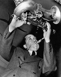 16 -  Lester Young