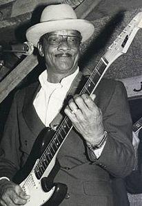 29 - Hubert Sumlin