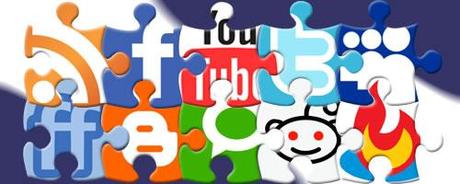 73 icone social network con effetto puzzle