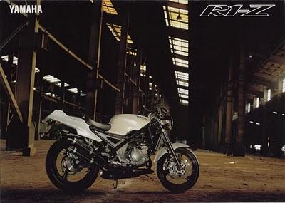 Yamaha R1-Z  250