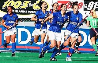 Brevi: reagiscono le ragazze dell'hockey. Azzurri brillanti nel ciclismo