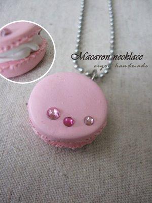 pink_macaron_necklace