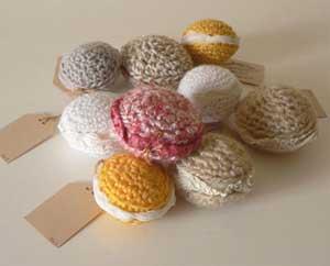 I MACARONS COLORATISSIMI DOLCETTI PER PIN-UP crochet-macarons2