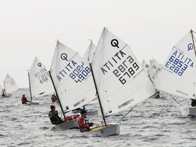 VELA SUL GARDA 90 GIOVANISSIMI PER IL TROFEO ANTONIO DANESI-