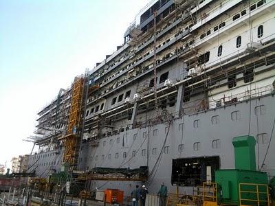 Costa Favolosa in cantiere