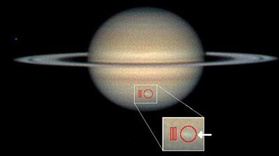 saturno tempesta