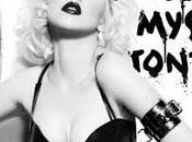 Christina Aguilera, Myself Tonight Imita Icone