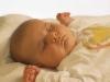 bambino-dorme-a-pancia-in-su-sids