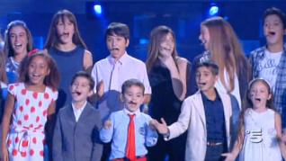 ASCOLTI TV/4,7 milioni per il ritorno di “Io Canto”. In crescita “Ho sposato uno sbirro 2″