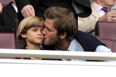 Romeo+Beckham+David+Beckham+watches+Arsenal+flqCWl4wK-Jl