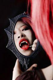 Vampire Look Make Up ...