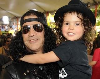 Slash - Divorzia dalla moglie Perla Ferrer