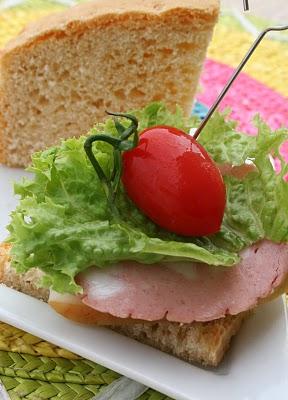 Pane ai tre formaggi...con la mortazza!