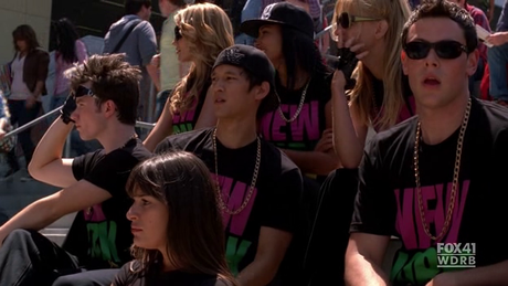 Glee s02e01