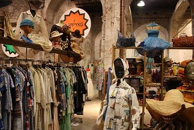 FLORENCE PART TWO: THE VINTAGE SELECTION