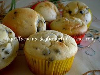 Muffin alla ricotta e gocce di cioccolato