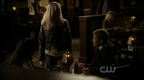 The Vampire Diaries s02e03