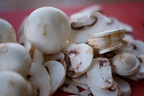 Insalata autunnale di funghi e uva