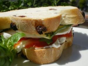 Panini pic nic vegetariani con stracciatella