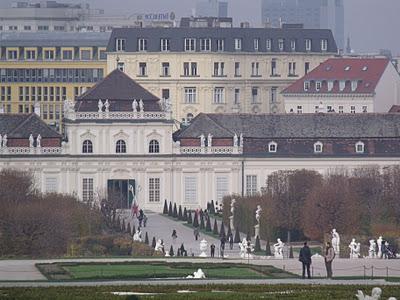 SISSI, MOZART E SACHER TORTE