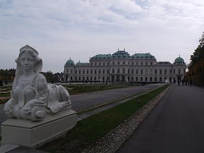 SISSI, MOZART E SACHER TORTE