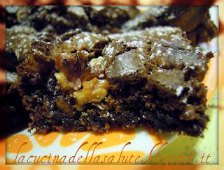 Brownies al cioccolato fondente e noci