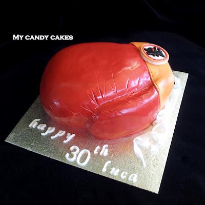 Boxing glove cake - Torta guantone da boxe